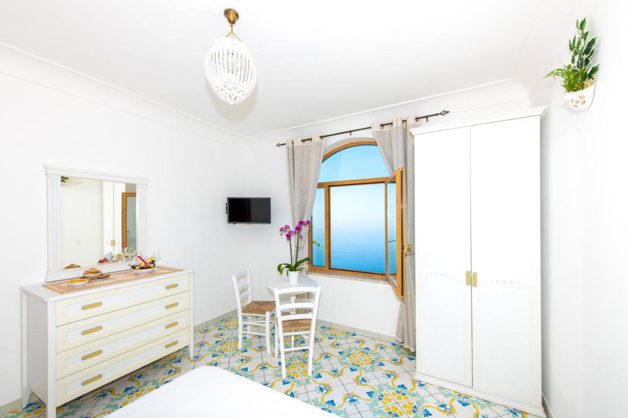 La Borragine Rooms Positano Eksteriør billede