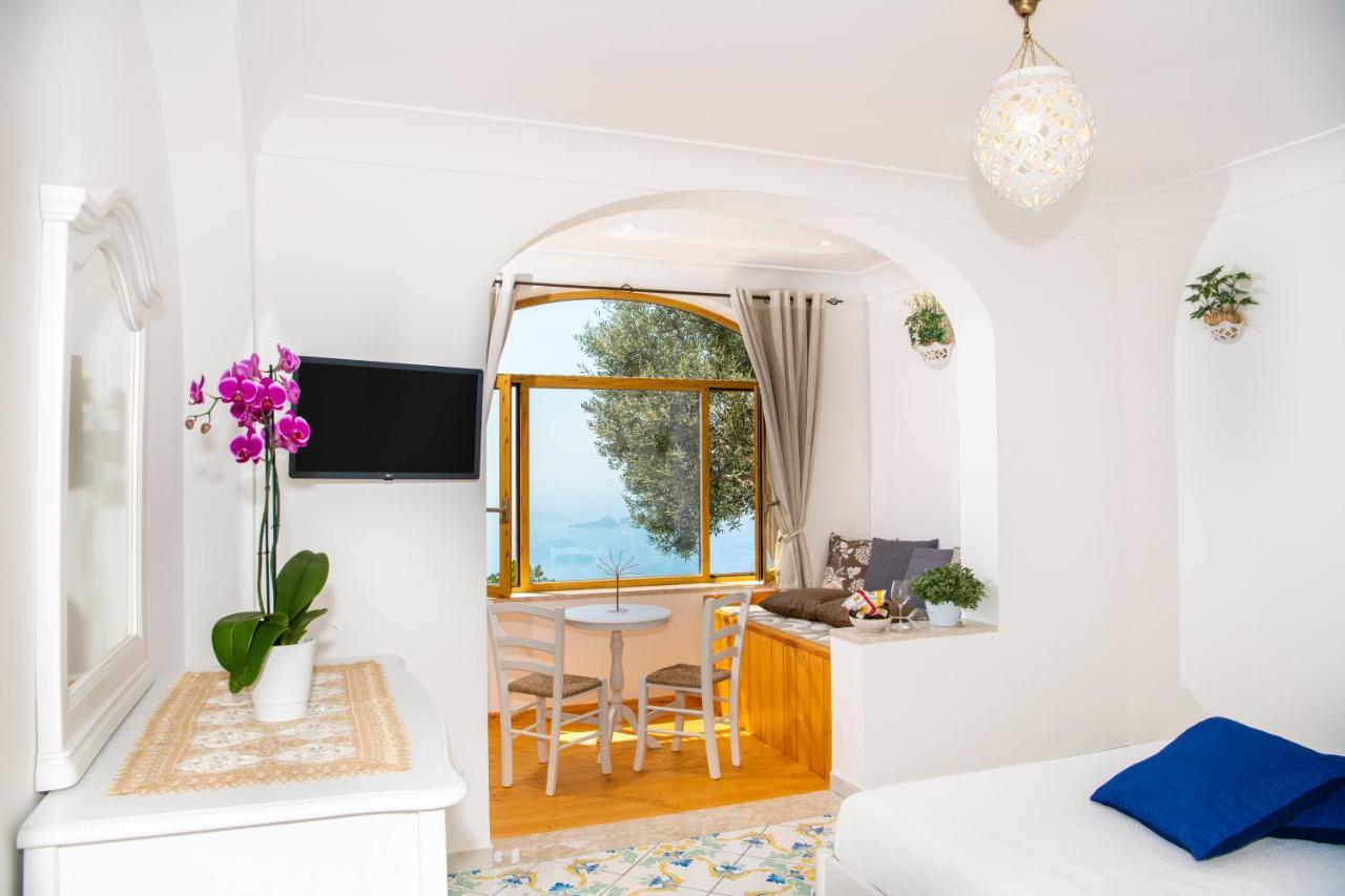 La Borragine Rooms Positano Eksteriør billede