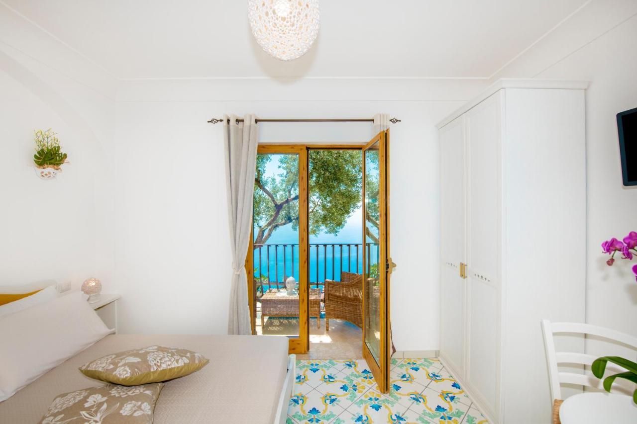 La Borragine Rooms Positano Eksteriør billede