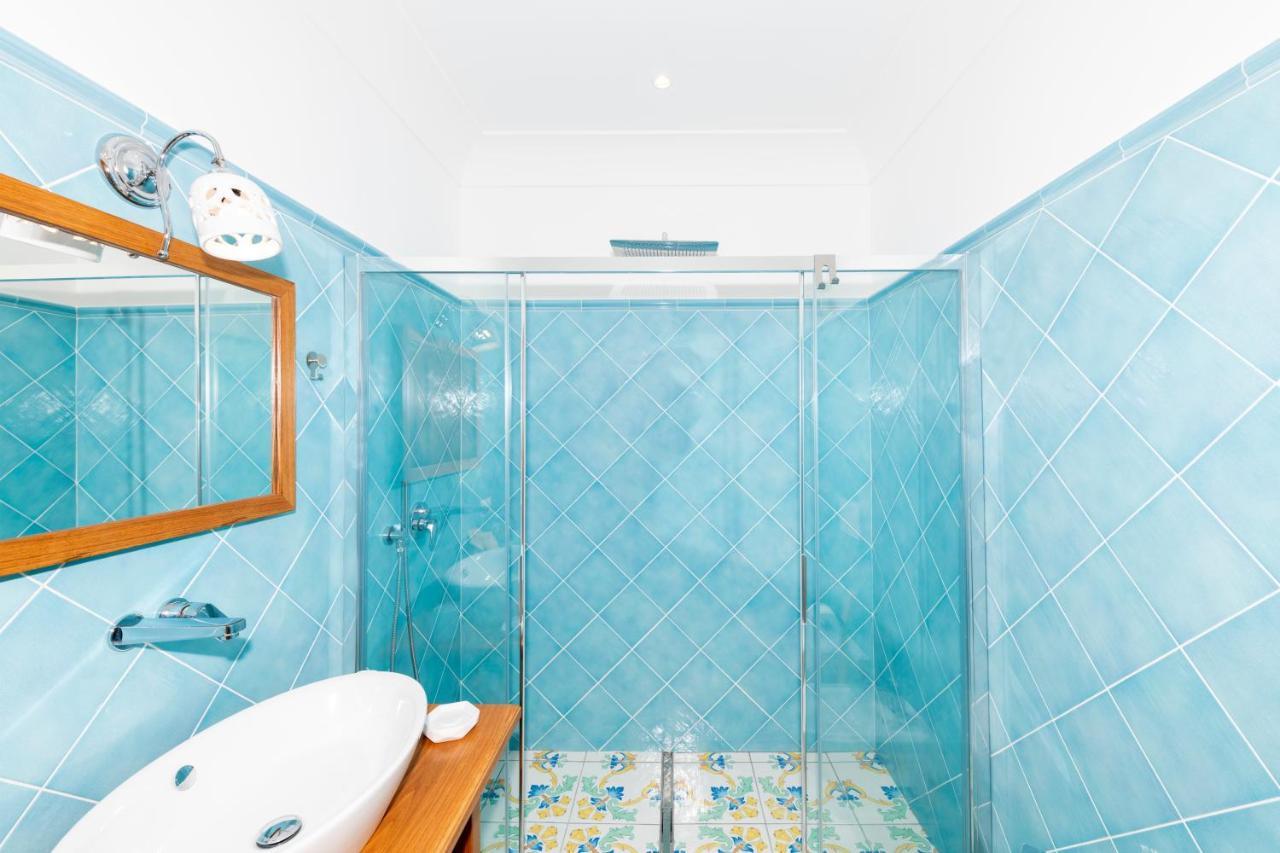 La Borragine Rooms Positano Eksteriør billede